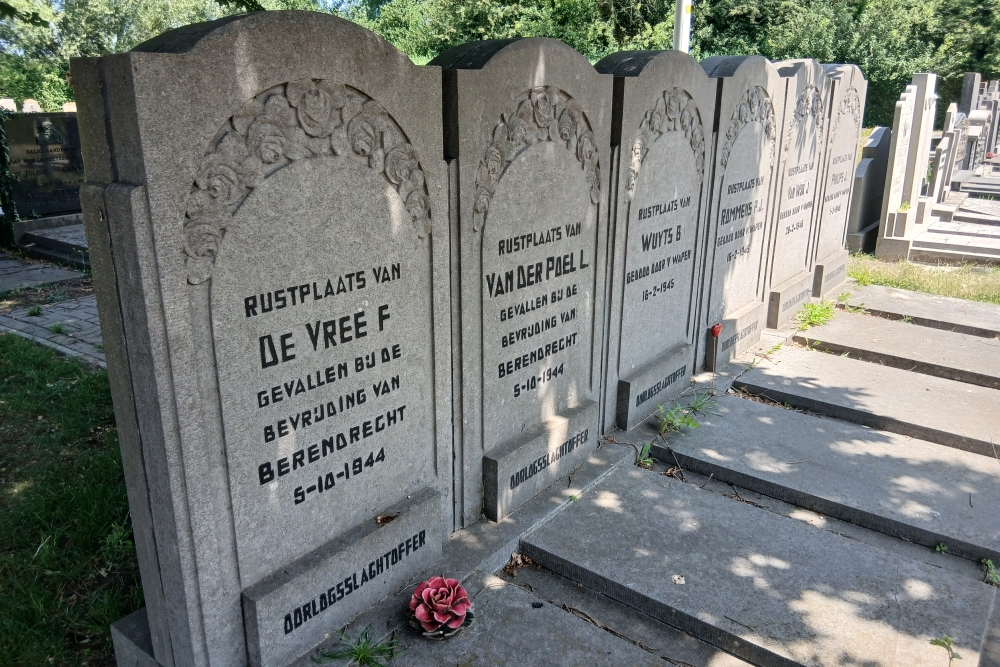 Belgische Oorlogsgraven Berendrecht (Antwerpen) #2
