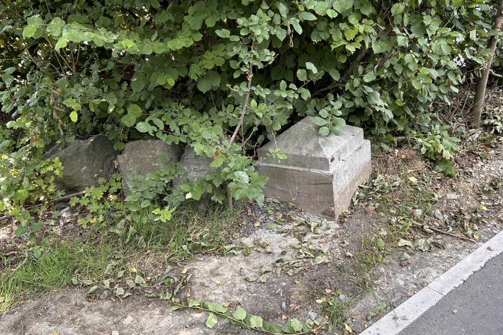 Former German Cemetery Retinne #5