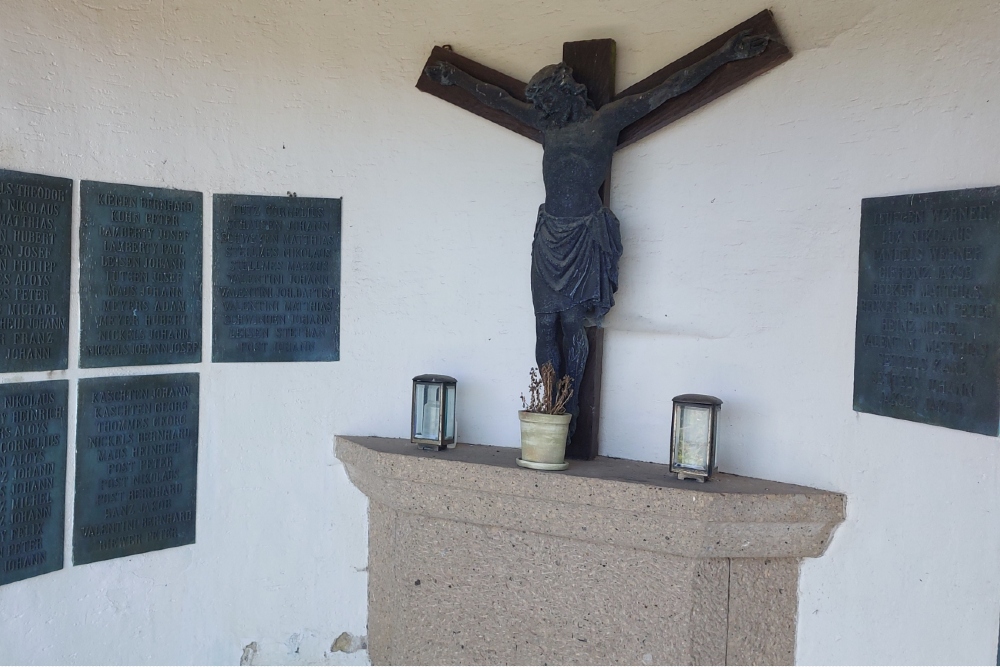 War Memorial Daleiden #7