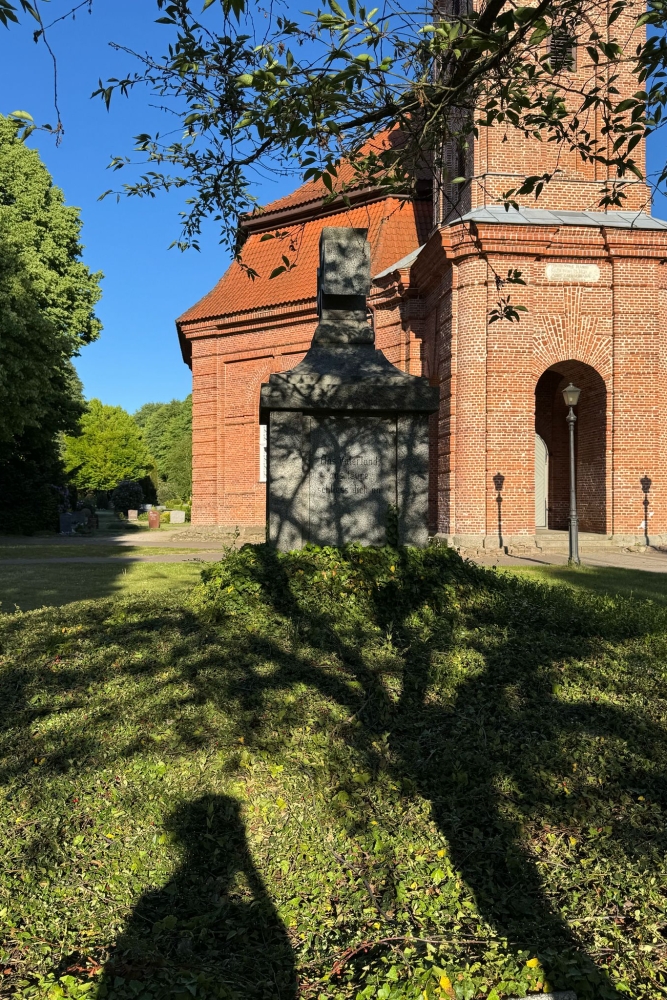 War Memorial Großenaspe #4