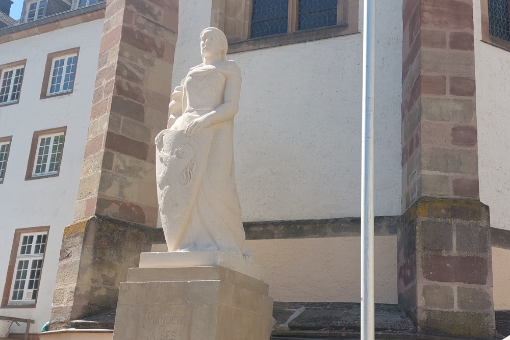 War Memorial Vianden #2