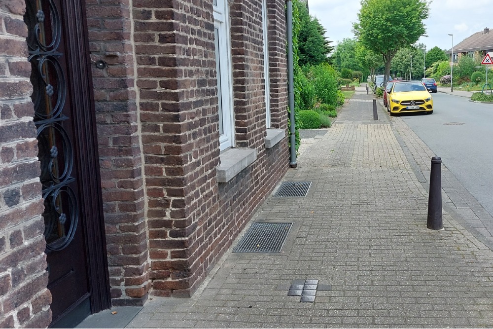 Stumbling Stones Walbecker Straße 29 #5