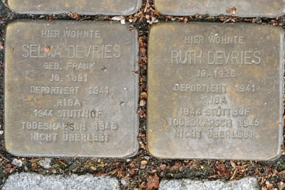Stumbling Stones Lohstraße 17 #6