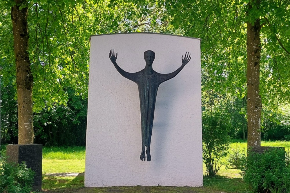 War Memorial Körperich #3