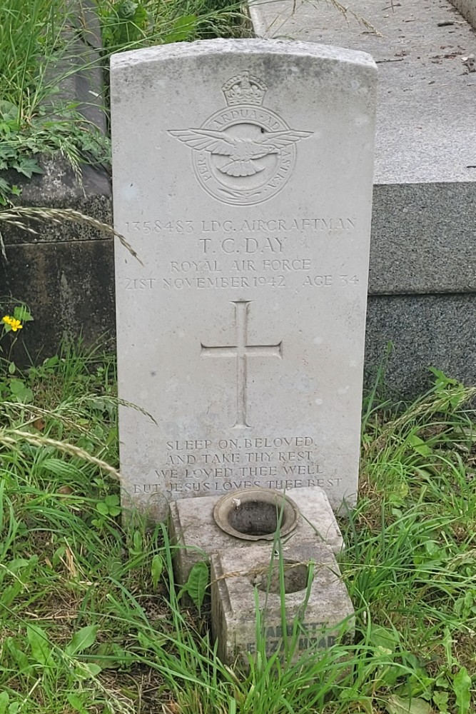 Commonwealth War Graves Brighton Borough (Extra-Mural) Cemetery #2