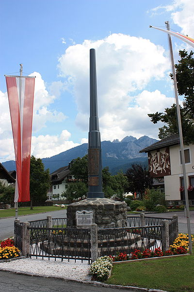 Oorlogsmonument Rattendorf #1