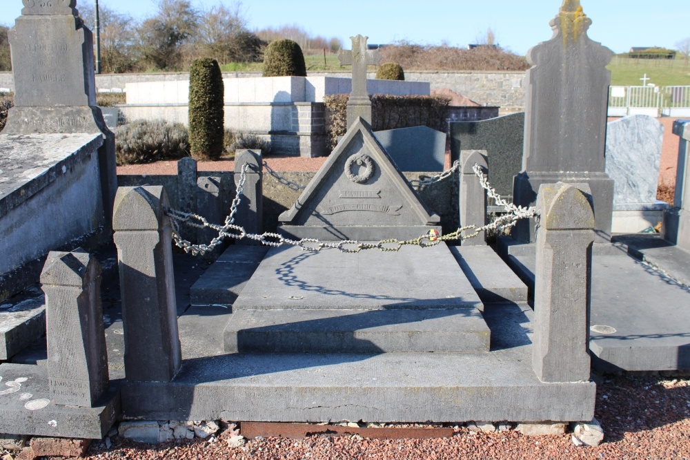 Belgian War Graves Boussu-lez-Walcourt #1