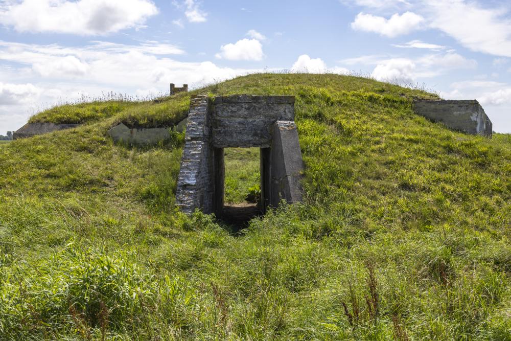 Fliegerhorst Bergen: Wn. 7 - Küver 450b Bunker (P39) #5