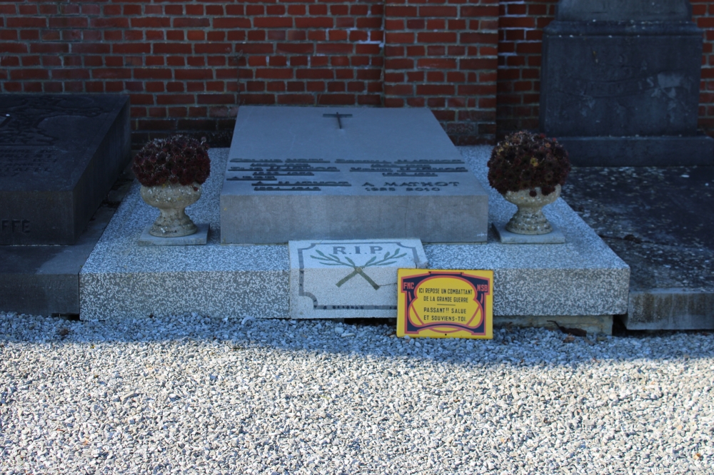 Belgian Graves Veterans Froidchapelle #3