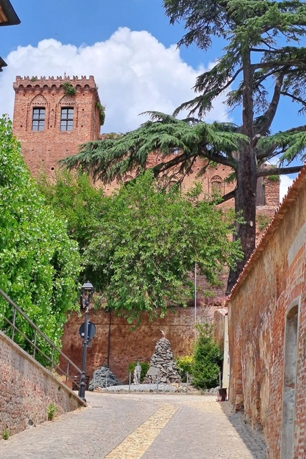 Oorlogsmonument Arignano #2