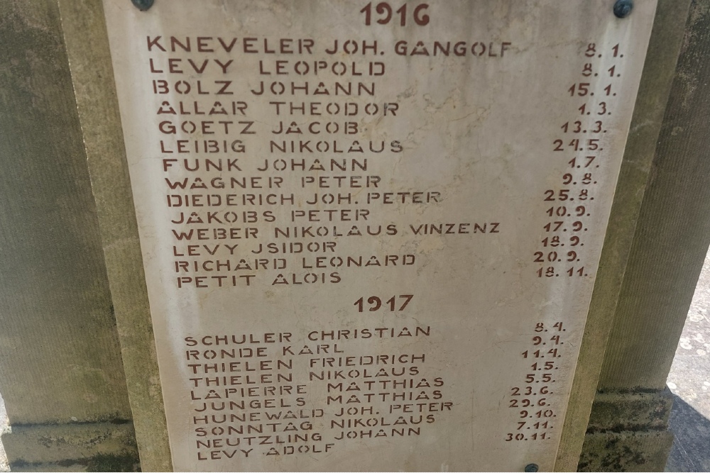 Kriegerdenkmal Bollendorf #7