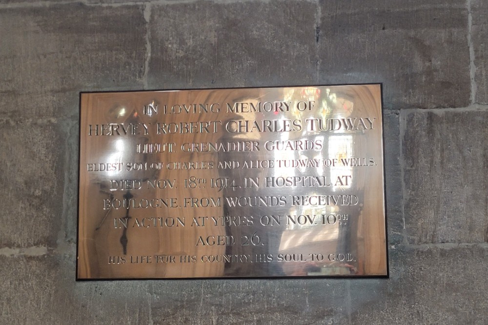 Memorials Wells Cathedral