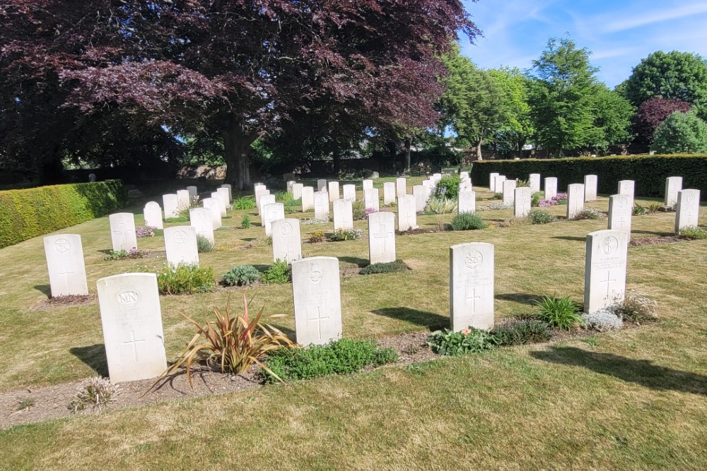 Commonwealth War Graves Ramsgate and St Lawrence  #4