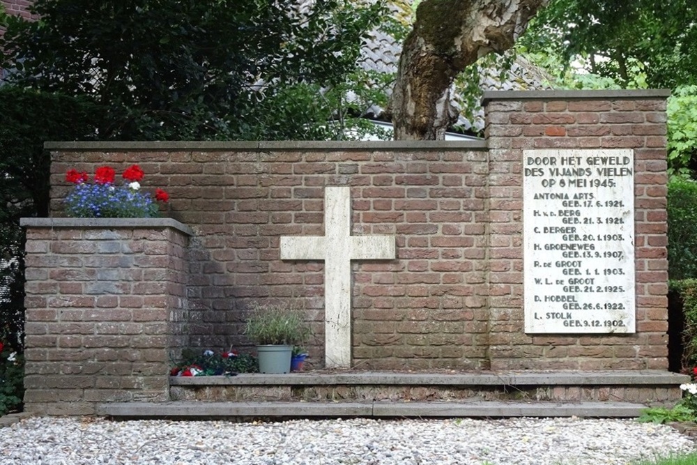 Monument Executies 8 mei 1945 Ridderkerk #2