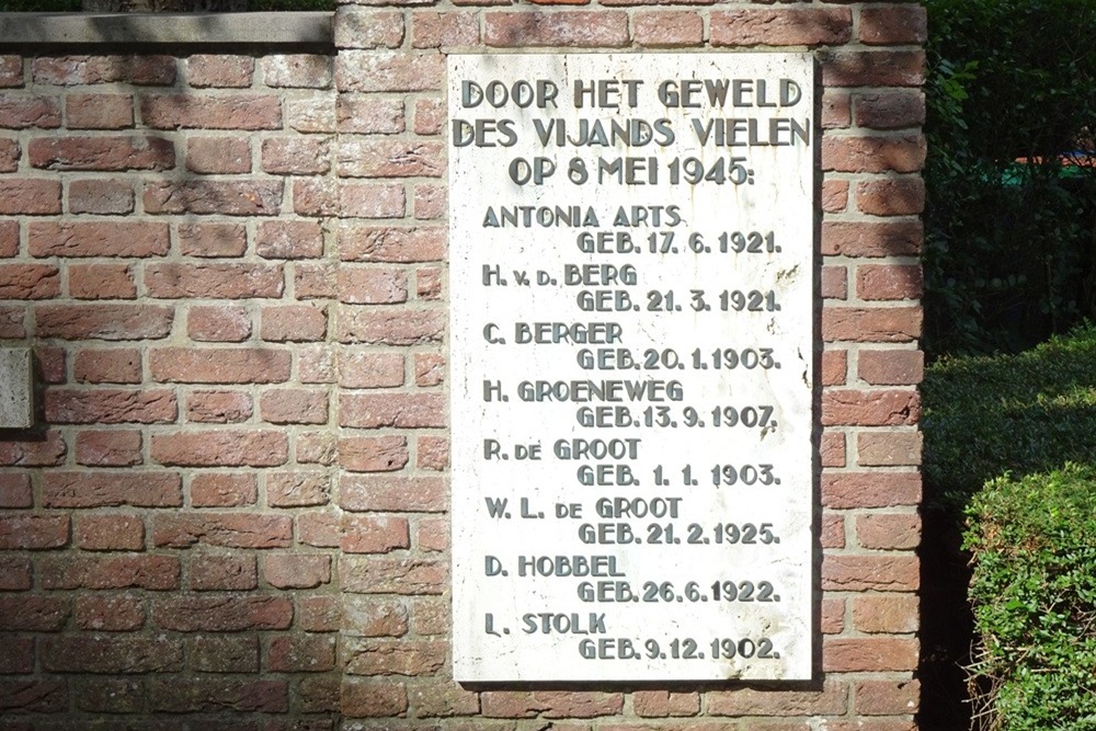 Monument Executies 8 mei 1945 Ridderkerk #3