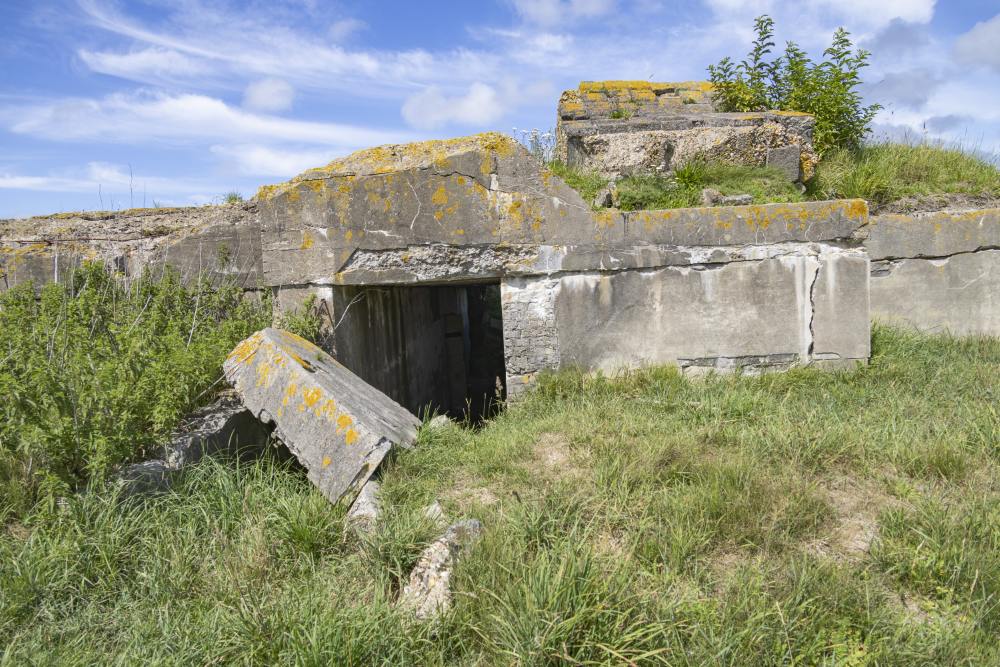 Fliegerhorst Bergen: Wn. 7 - Küver 450b Bunker (P33) #3