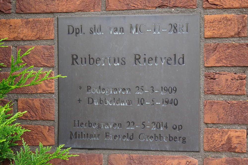 Gedenkteken Rubertus Rietveld #1