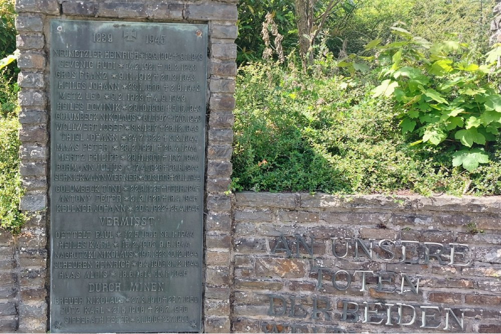 Oorlogsmonument Dasburg #4