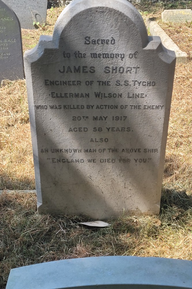 Commonwealth War Graves St Margaret Churchyard #3