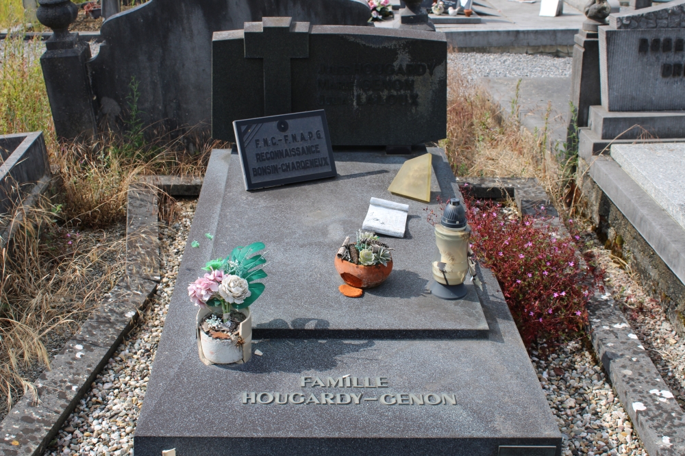 Belgian Graves Veterans Bonsin #4