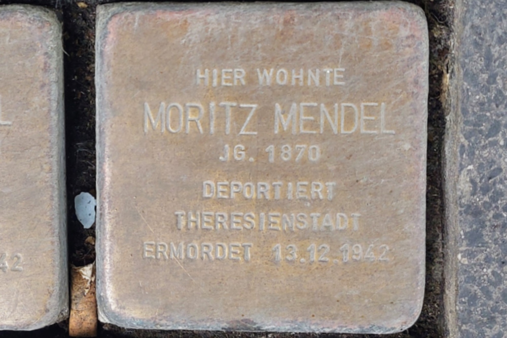 Stolpersteine Engersterstraße 8 #4