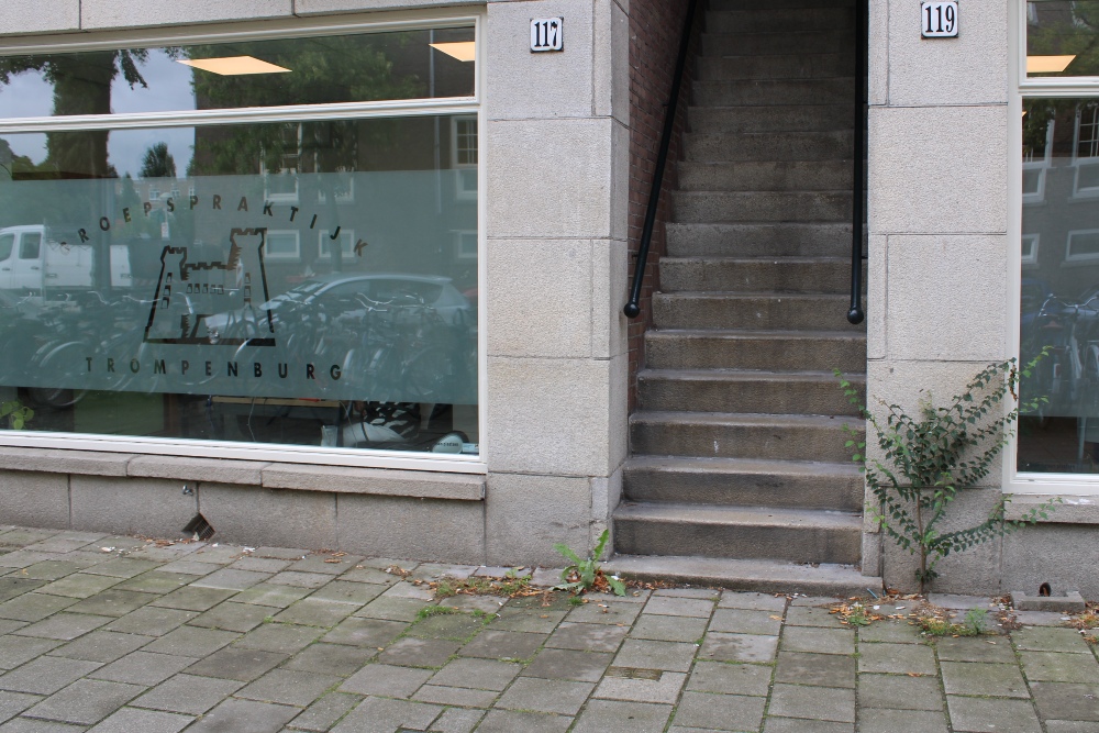 Stumbling Stones Trompenburgstraat 117 #4