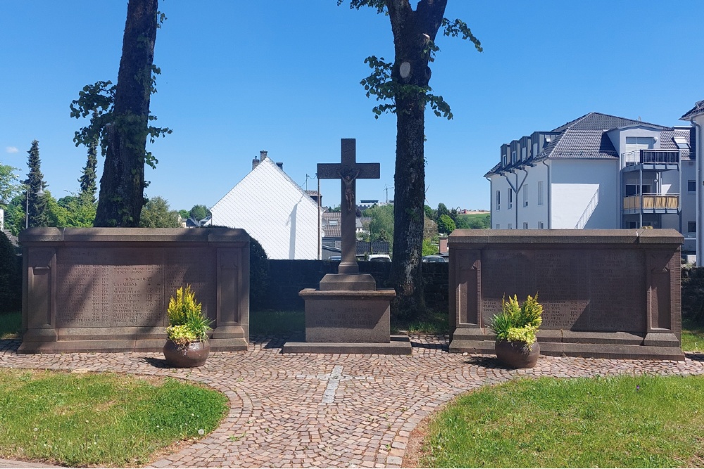 Oorlogsmonument Arzfeld #4