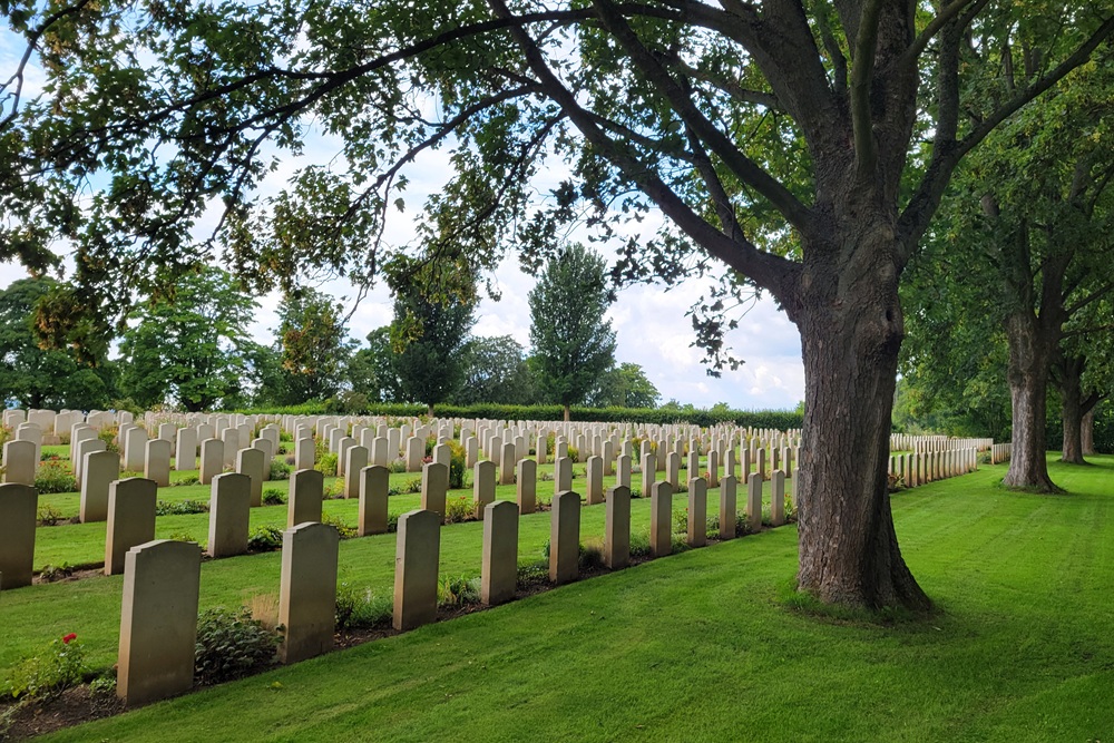 Hanover Commonwealth War Cemetery #2