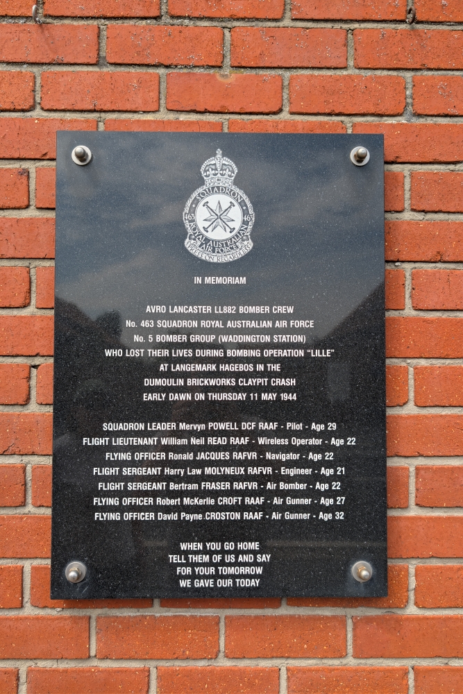 Gedenkteken Avro Lancaster I LL882  #1