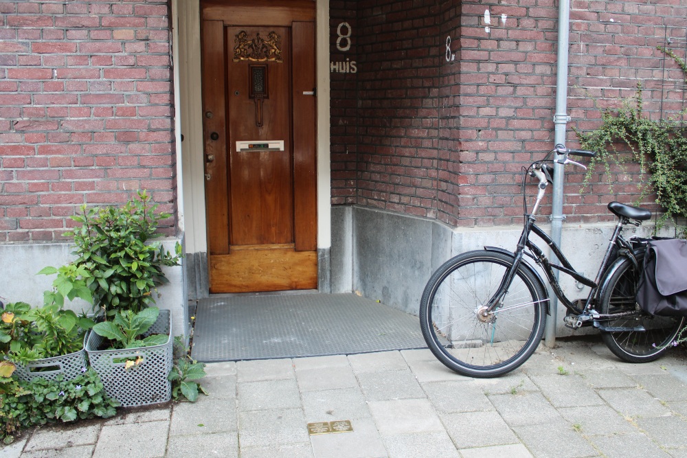 Stolpersteine Volkerakstraat 8 #4