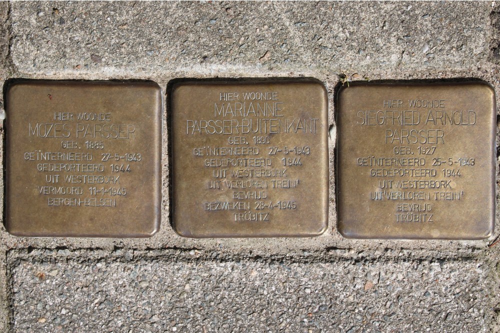 Stumbling Stones Deurloostraat 14 