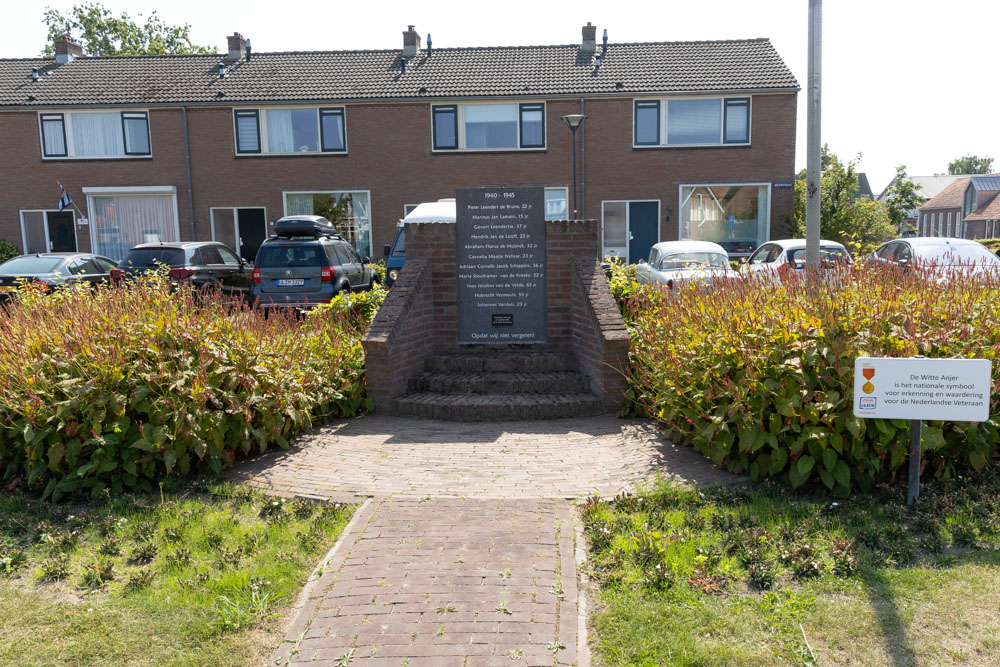 Monument Burgerslachtoffers Kamperland #3