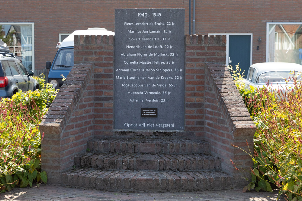 Monument Burgerslachtoffers Kamperland #1