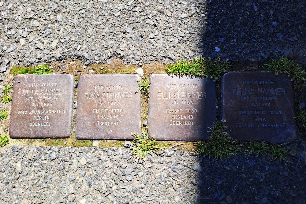 Stumbling Stones Alexander-Mack-Strasse 7