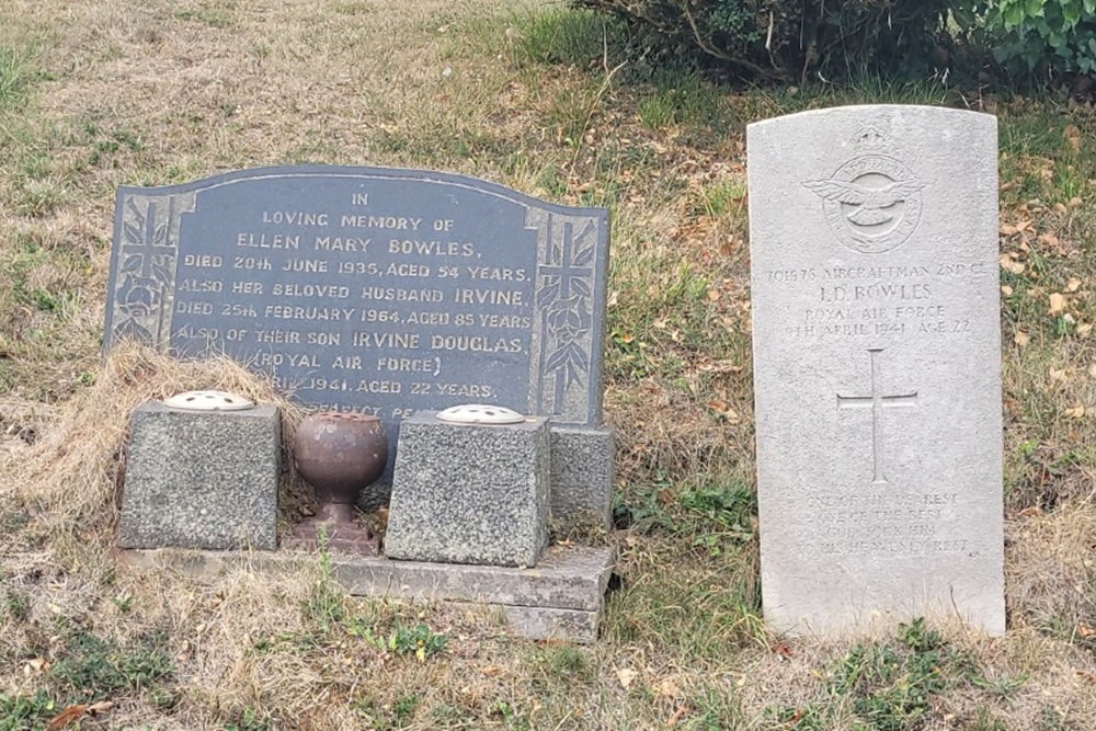 Oorlogsgraven van het Gemenebest St Andrew Churchyard #3