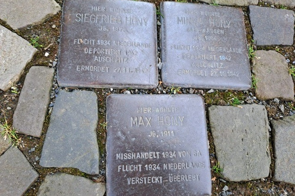 Stumbling Stones Königstraße 35