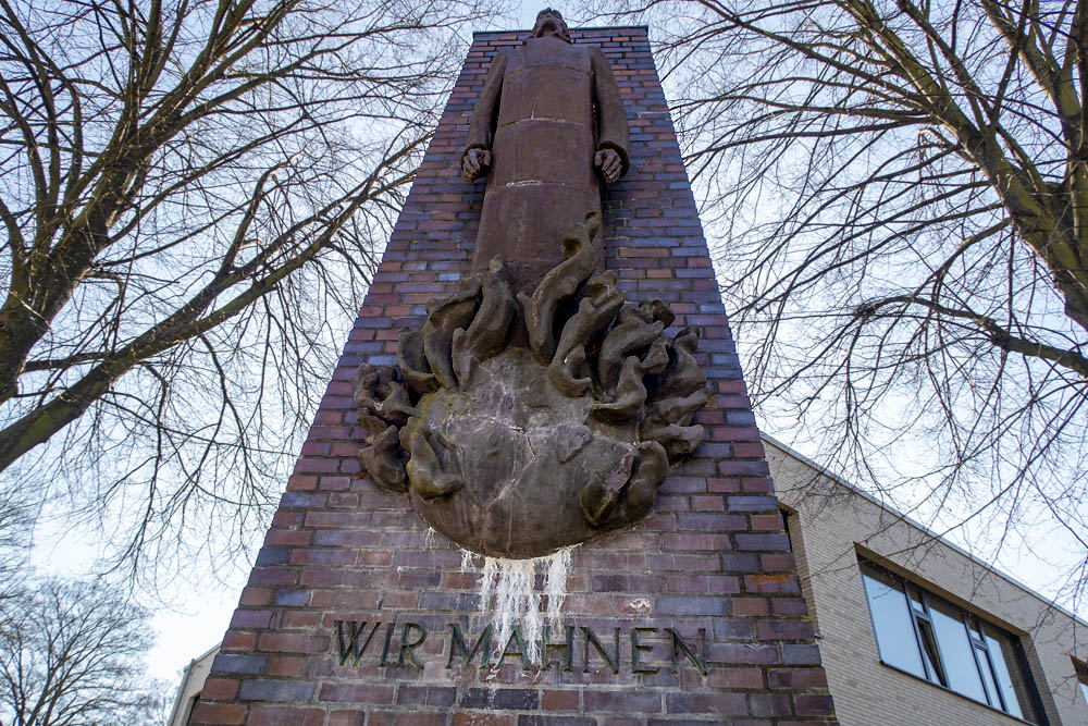 Memorial 
