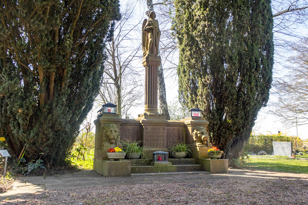 Duitse Oorlogsgraven en Monument Ahe #3