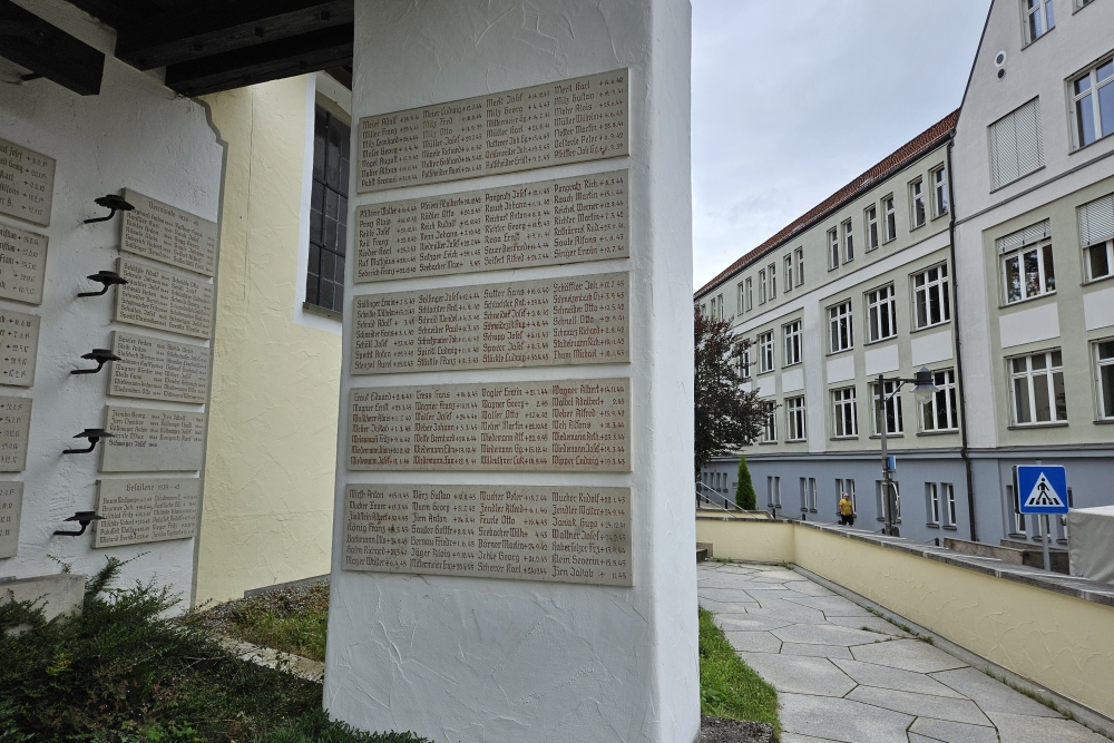 Oorlogsmonument Lindenberg im Allgäu #2