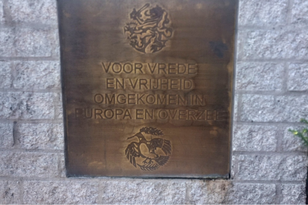War Memorial Sliedrecht #8