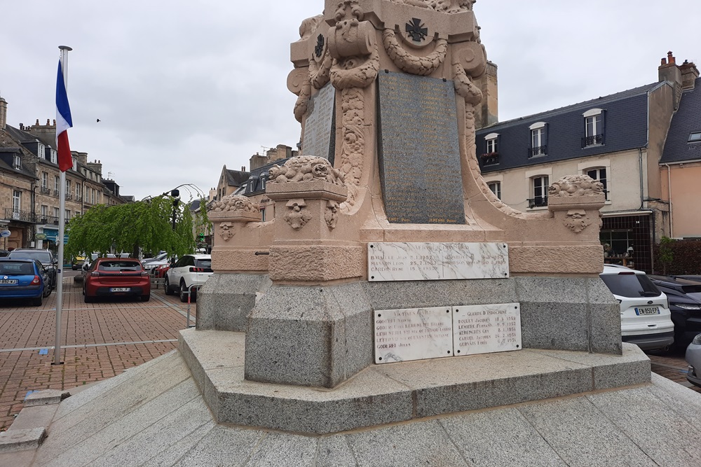 Monument Oorlogen Carentan #2
