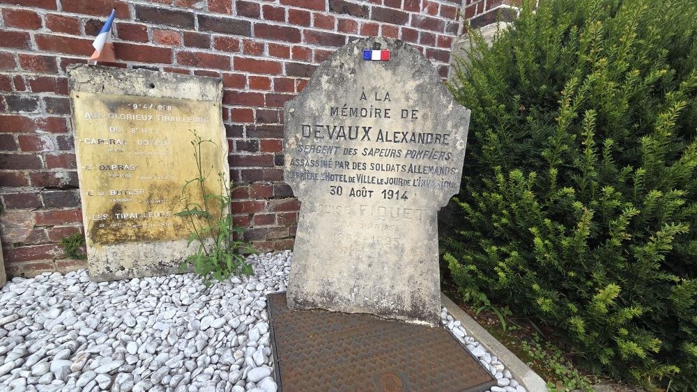 Oorlogsgraf van het Gemenebest Noyon #2