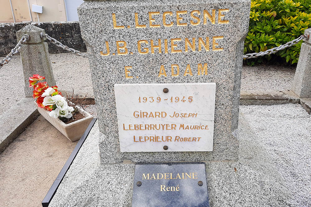 Oorlogsmonument Chef-du-Pont #2