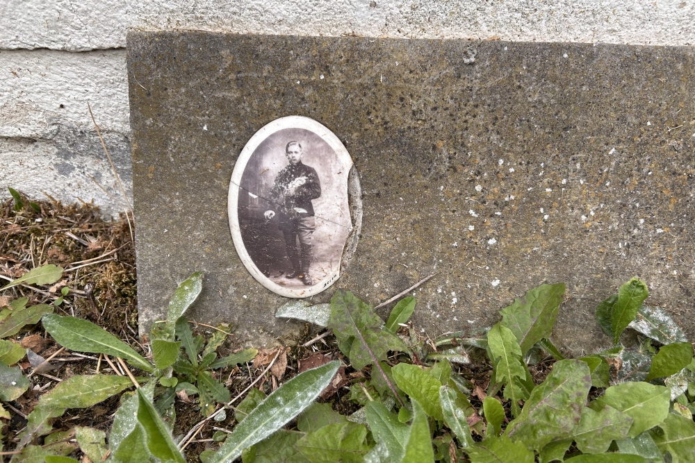 Belgian Wargraves at Wandre #2