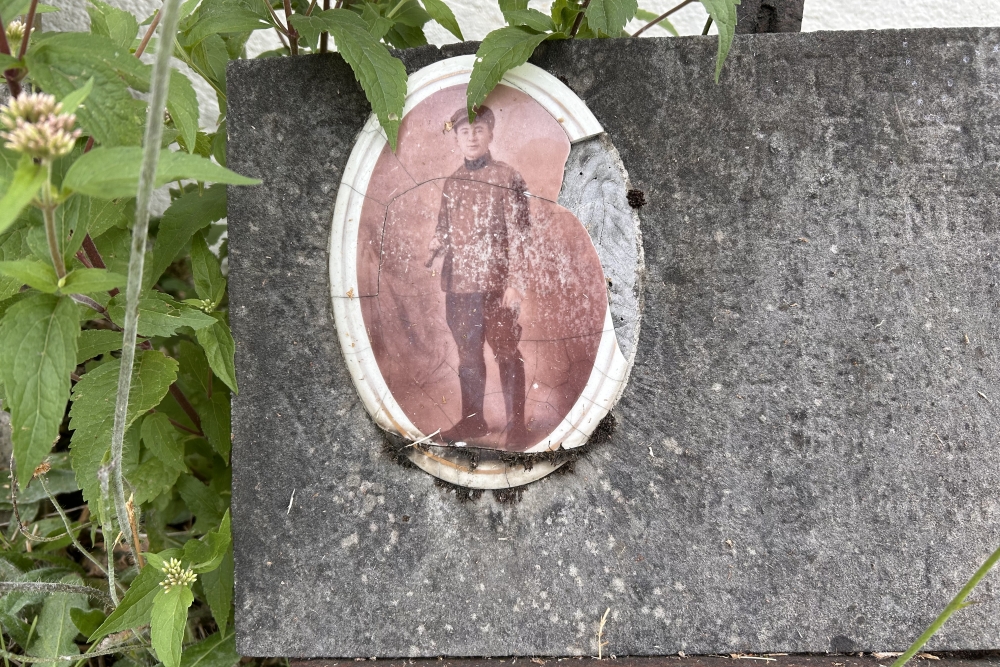 Belgian Wargraves at Wandre #3