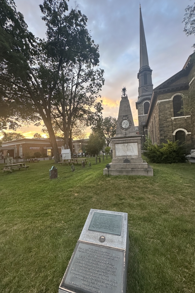Monument George Clinton Kingston