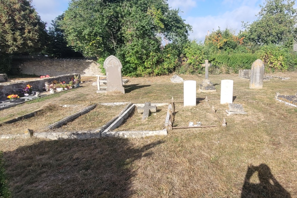 Commonwealth War Graves Somerton Cemetery