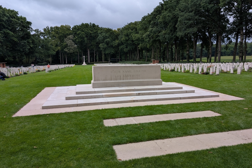 Oorlogsbegraafplaats van het Gemenebest Arnhem Oosterbeek #6