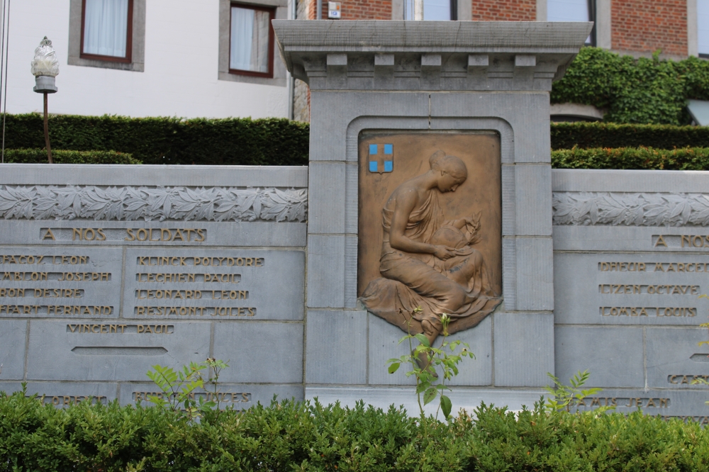 Oorlogsmonument Havelange #2