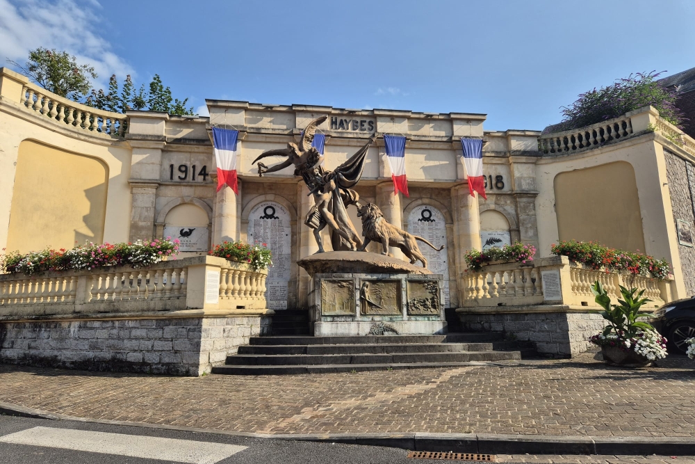 War Memorial Haybes #7